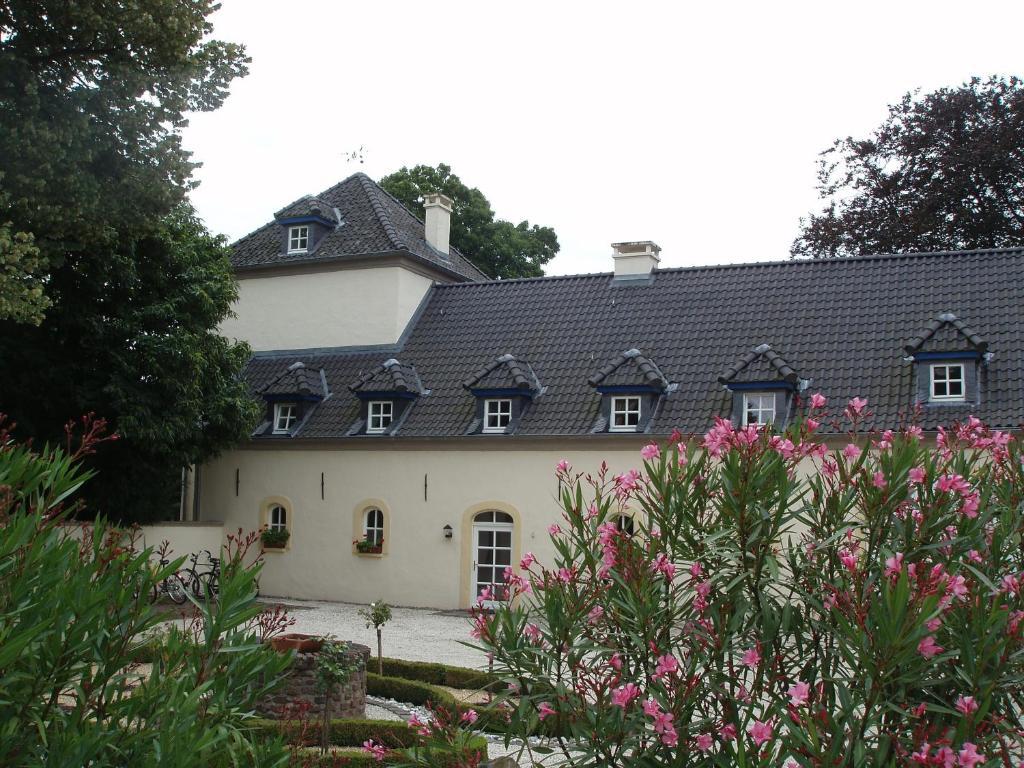 Burg Boetzelaer Hotel Kalkar Bilik gambar