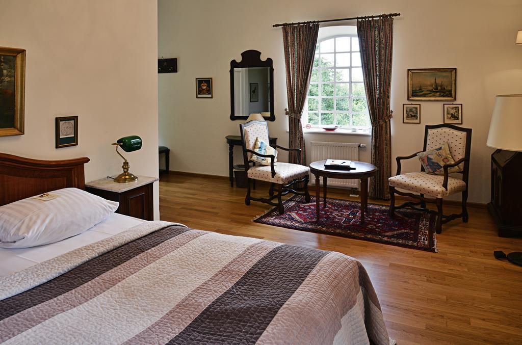 Burg Boetzelaer Hotel Kalkar Bilik gambar